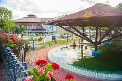 www.hotelkamilla.com