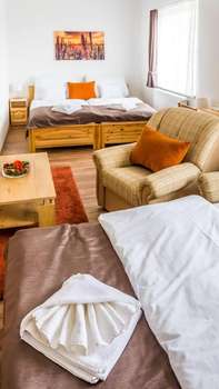 www.landplanhotel.hu