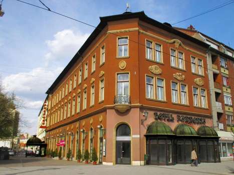 www.hotelpannonia-miskolc.hu