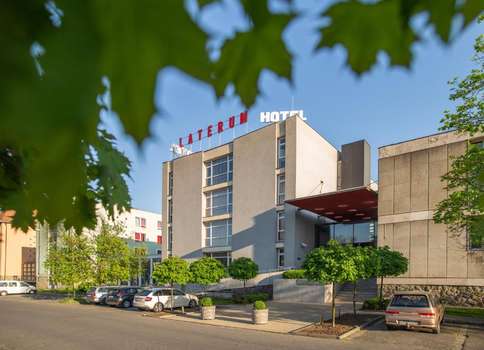 www.laterumhotel.hu
