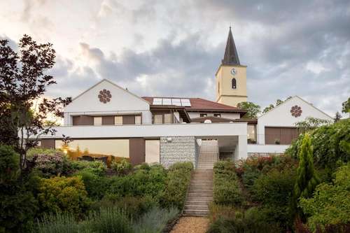 www.hotelbotrytis.com