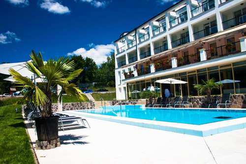 www.calimbrawellnesshotel.hu