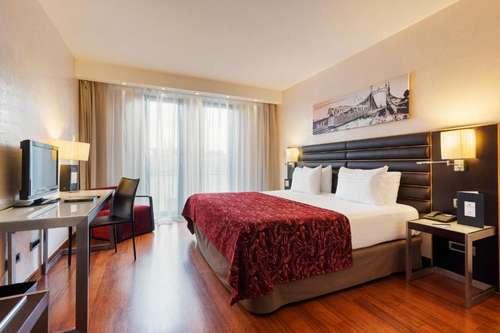 www.eurostarsbudapestcenter.com