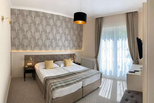 www.villamedici.hu