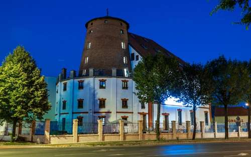 www.malomhoteldebrecen.hu