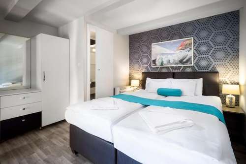 www.hotelmika.com