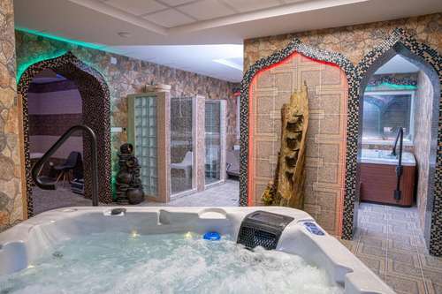 www.hotelzenubia.hu
