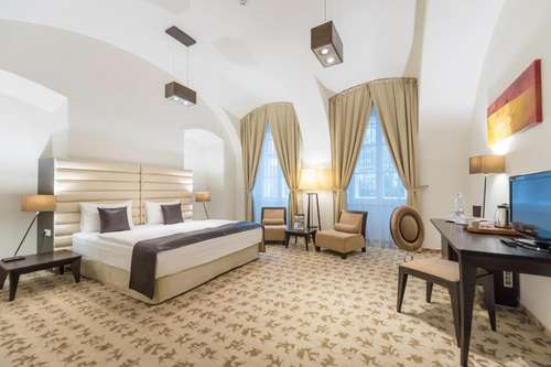 www.budacastlehotel.com