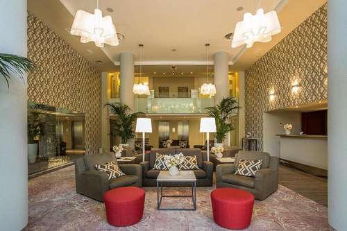 www.mamaisonandrassy.com