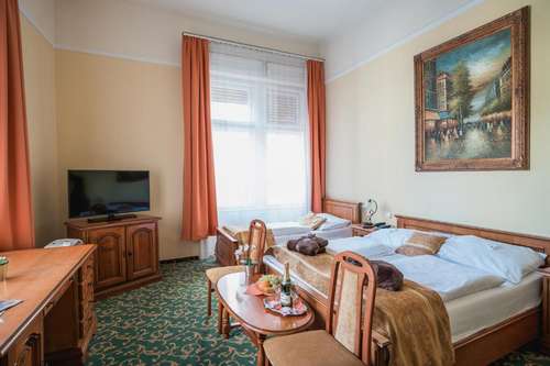 www.uniohotel.hu