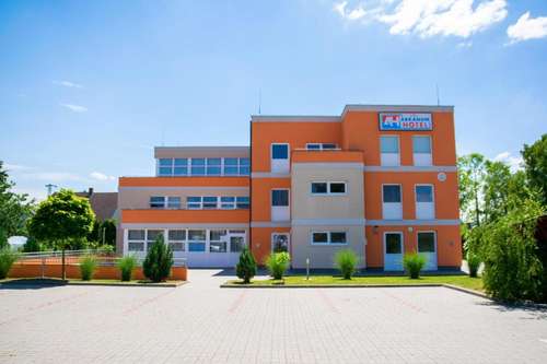 www.arkanumhotel.hu