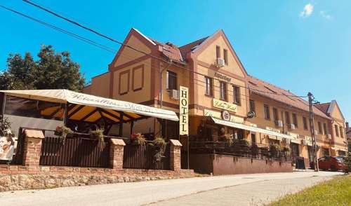 www.librahotel.hu