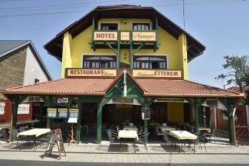 www.hotel-napsugar.hu