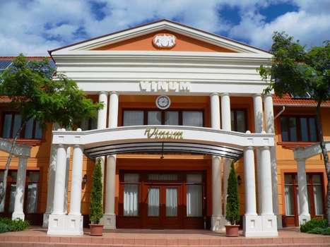 www.vinumhotel.hu