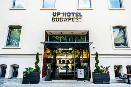 www.uphotelbudapest.com