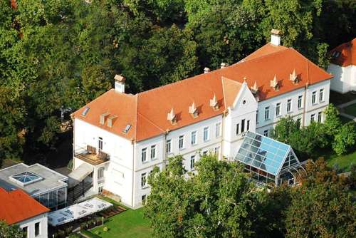 www.hotelpelikan.hu