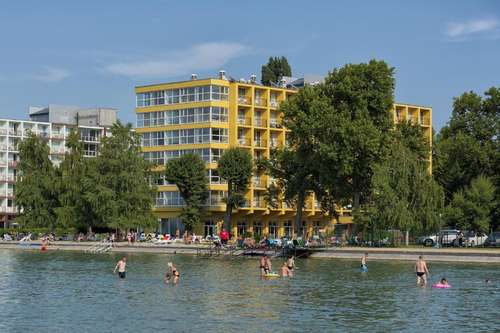 www.siofok-hotel.com