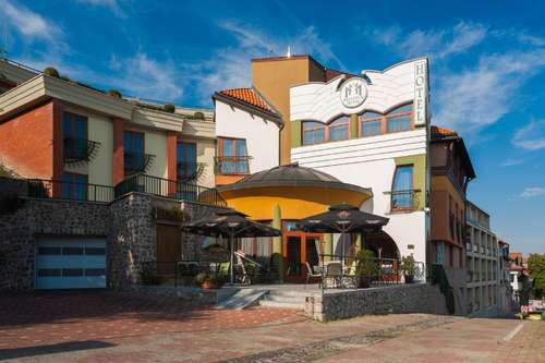 www.sandorhotel.hu