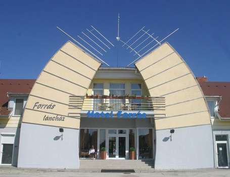 www.hotelforras.hu