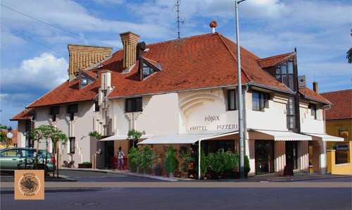 www.fonixhotel.com