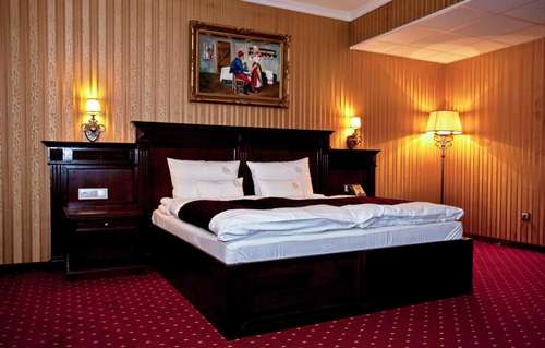 www.hotelobester.hu