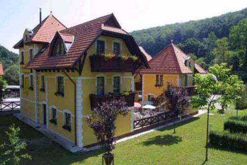 www.hotelszeleta.hu