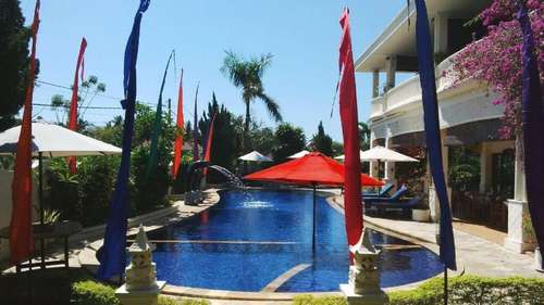 www.baliparadisehotel.com