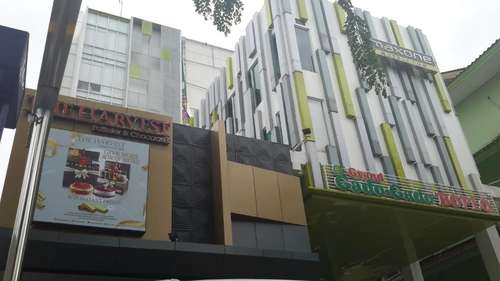 www.maxonekramatjakarta.com