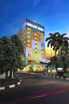 www.grandcandihotel.com
