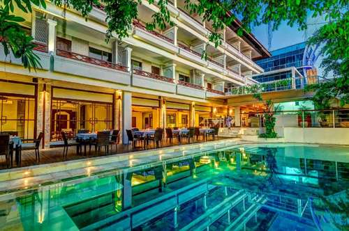 www.maharanibeachhotel.com