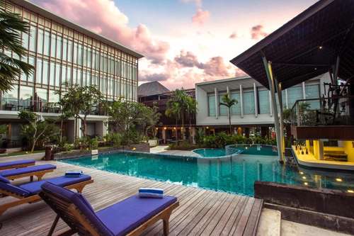 www.thelerinahotelbali.com
