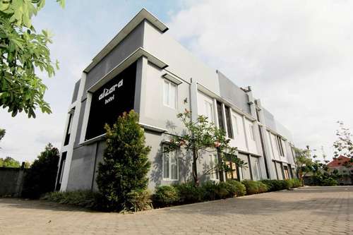www.alzarahotel.com