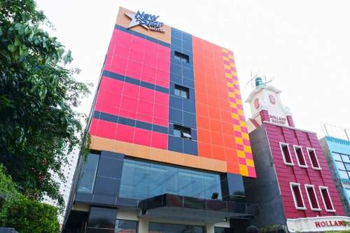 www.newstar-hotel.com