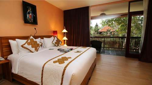www.petithotelbali.com