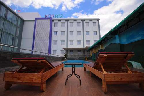 www.forrizhotels.com