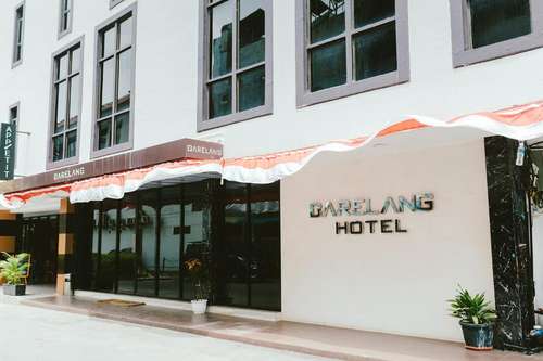 www.barelanghotel.com