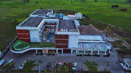 www.dmax-dhotel.com