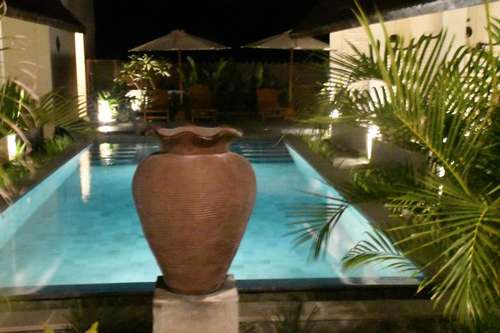 www.brugavillaslombok.com