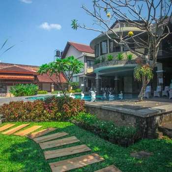 www.hotelsriti.com