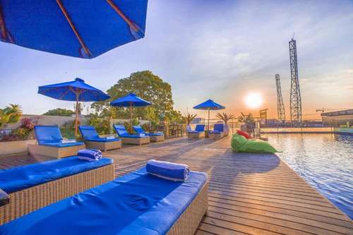 www.j4hotels.com
