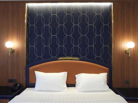 www.travellersjakarta.com