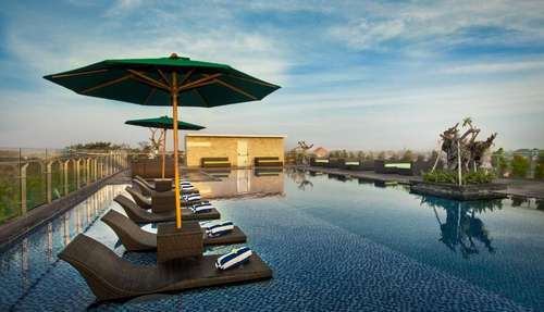 www.hsovereignhotels.com