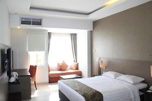www.lorinnewkutahotel.co.id