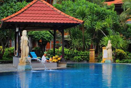 www.adidharmahotel.com