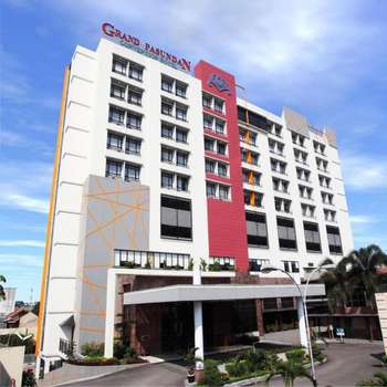 www.grandpasundanhotel.com