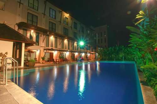 www.hotelgrandsanthi.com