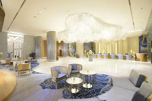 www.vasahotelsurabaya.com