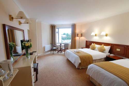 www.centralhoteldonegal.com