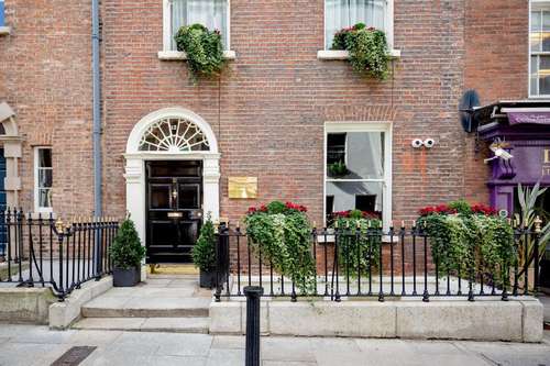 www.trinitytownhousehotel.com