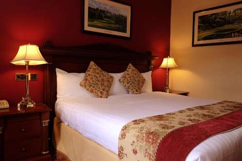www.rackethallhotel.com